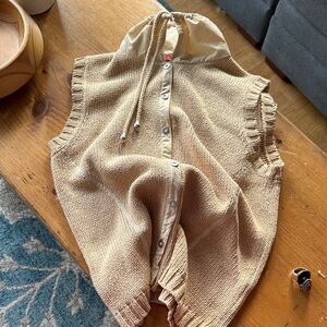 Sporty Spice Sleeveless Knit Vest